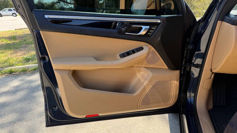 2018 Porsche Macan