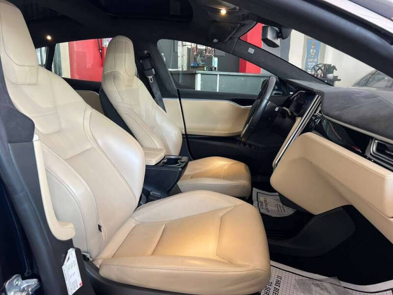 2015 Tesla Model S P85D