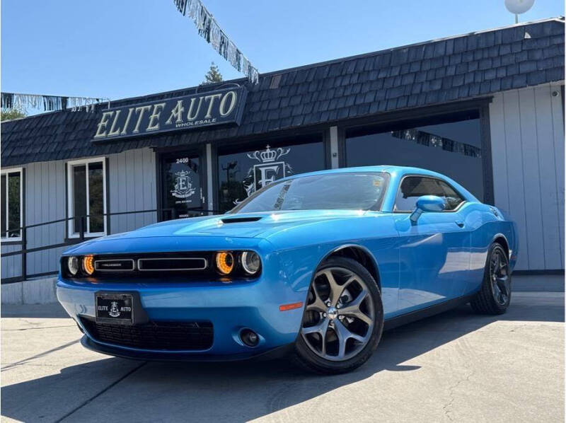 2015 Dodge Challenger SXT Plus