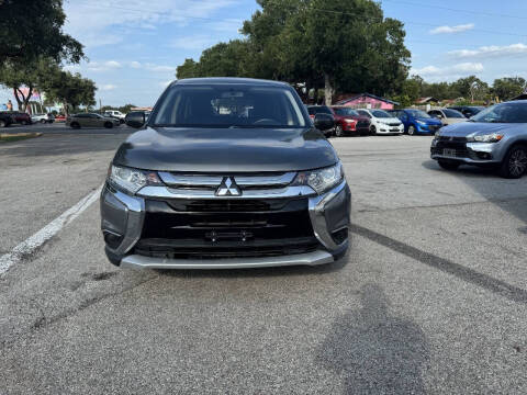 2018 Mitsubishi Outlander ES