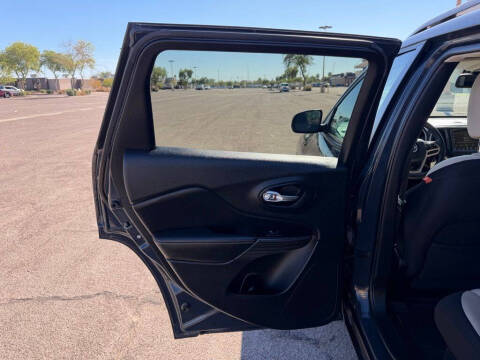 2017 Jeep Cherokee 75th Anniversary