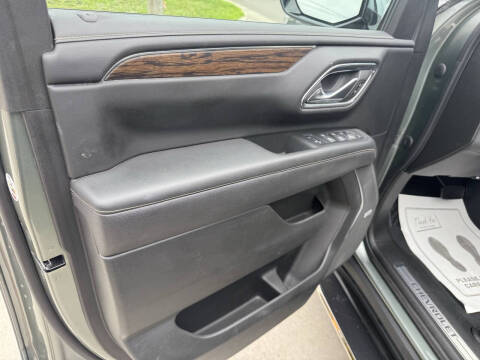 2023 Chevrolet Suburban Premier