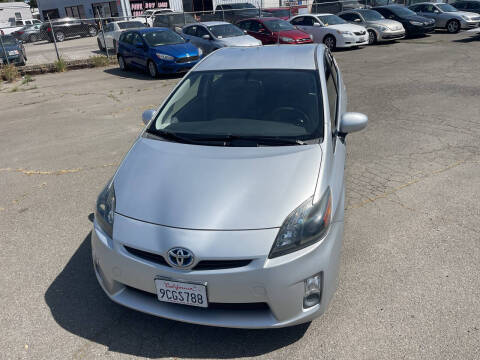2011 Toyota Prius Two