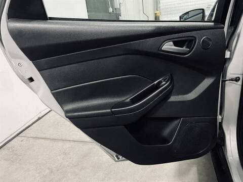 2017 Ford Focus Titanium
