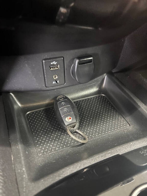 2015 Nissan Rogue SV