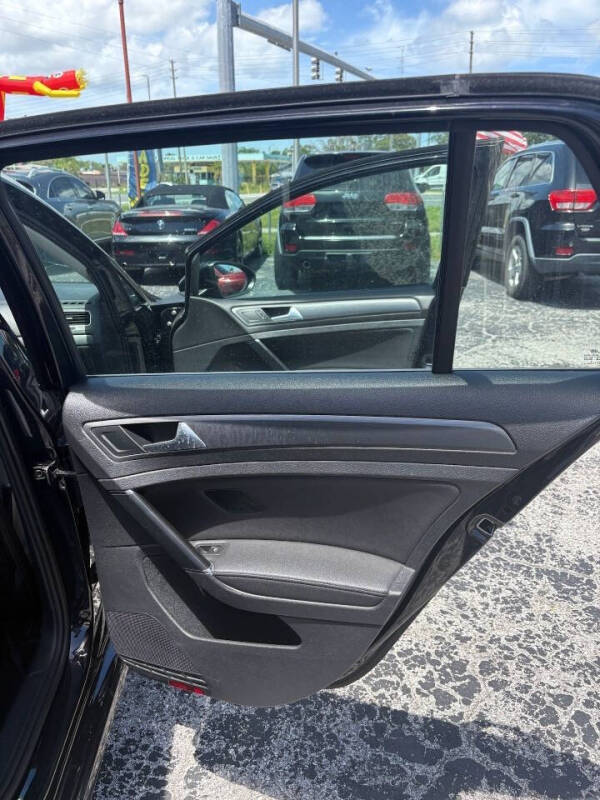 2021 Volkswagen Golf TSI