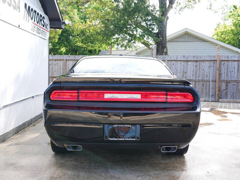 2012 Dodge Challenger SXT Plus