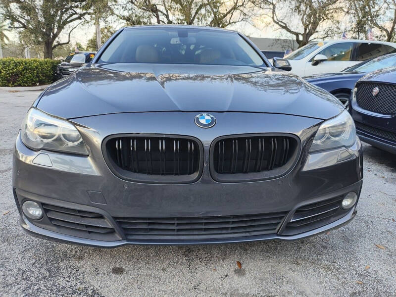 2016 BMW 5 Series 528i