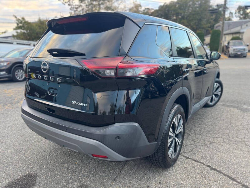 2022 Nissan Rogue SV