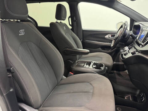 2020 Chrysler Pacifica Touring