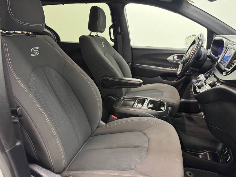 2020 Chrysler Pacifica Touring