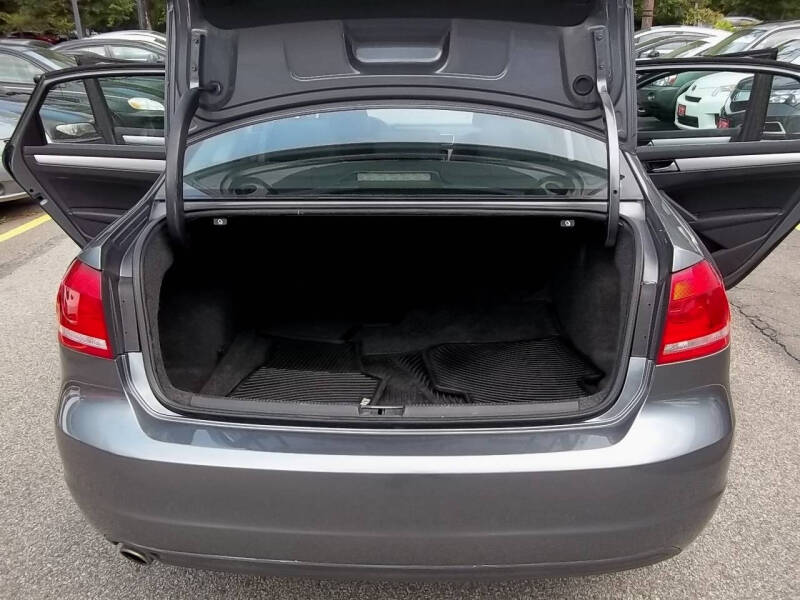 2012 Volkswagen Passat SE PZEV