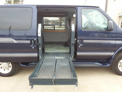 2005 Ford E-Series E-250 SD