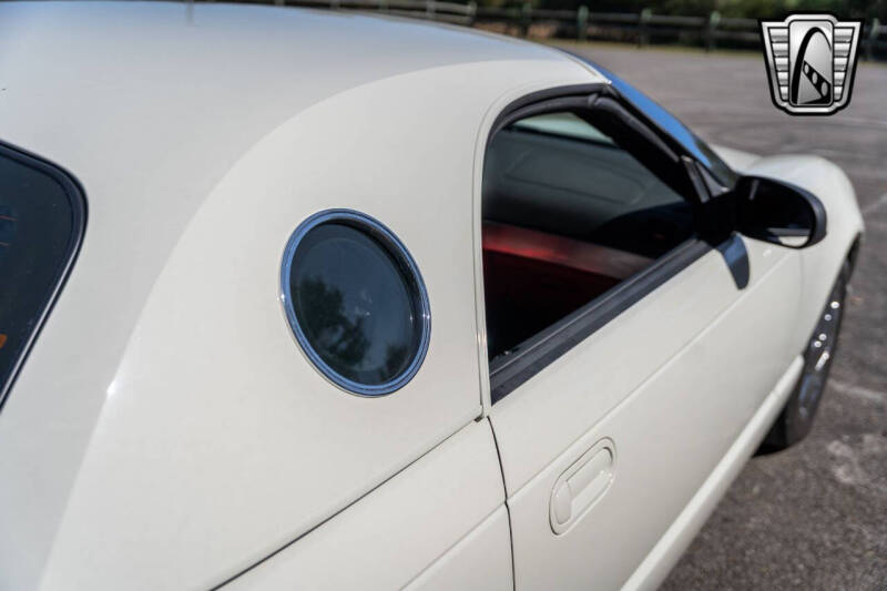 2002 Ford Thunderbird Deluxe