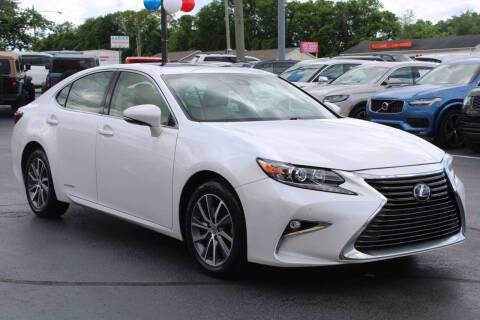 2016 Lexus ES 300h