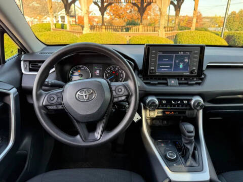 2021 Toyota RAV4 Hybrid LE