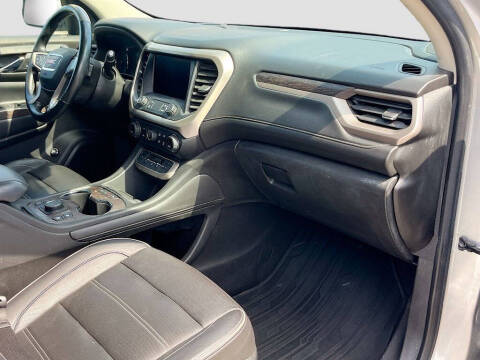 2020 GMC Acadia Denali