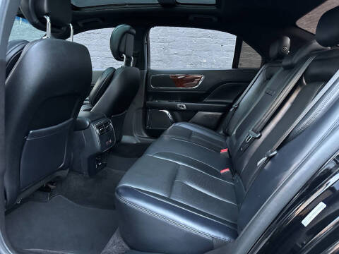 2018 Lincoln Continental Select