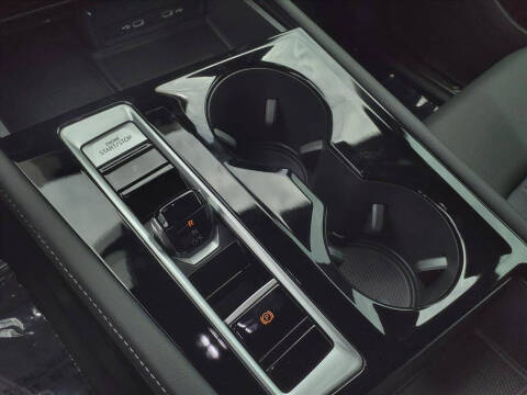 2025 Volkswagen Atlas Cross Sport SEL Premium R-Line 4Motion