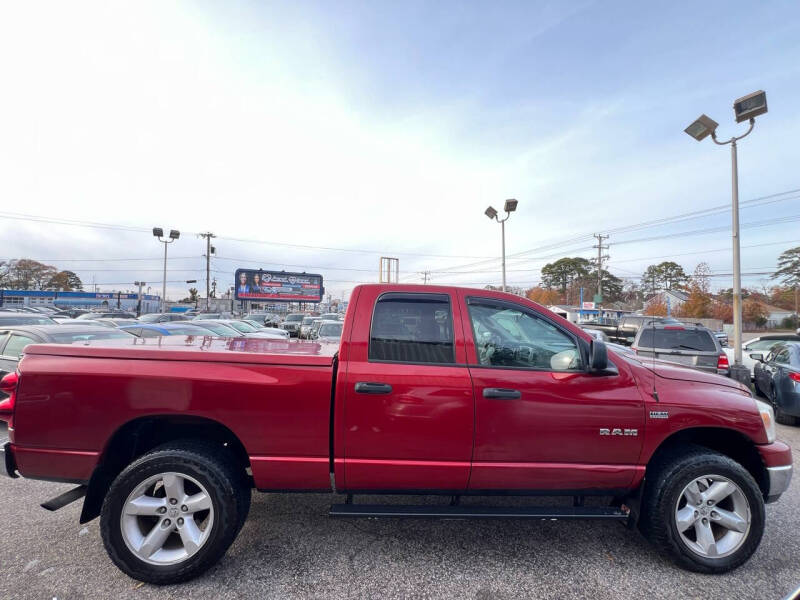 2008 Dodge Ram 1500 Pickup SLT photo 5