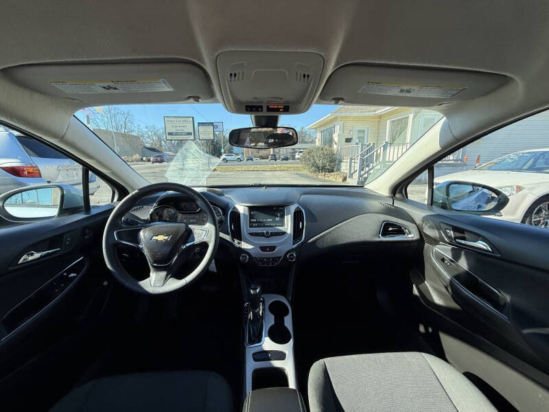 2017 Chevrolet Cruze LS Auto