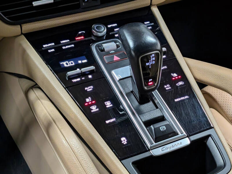 2022 Porsche Cayenne