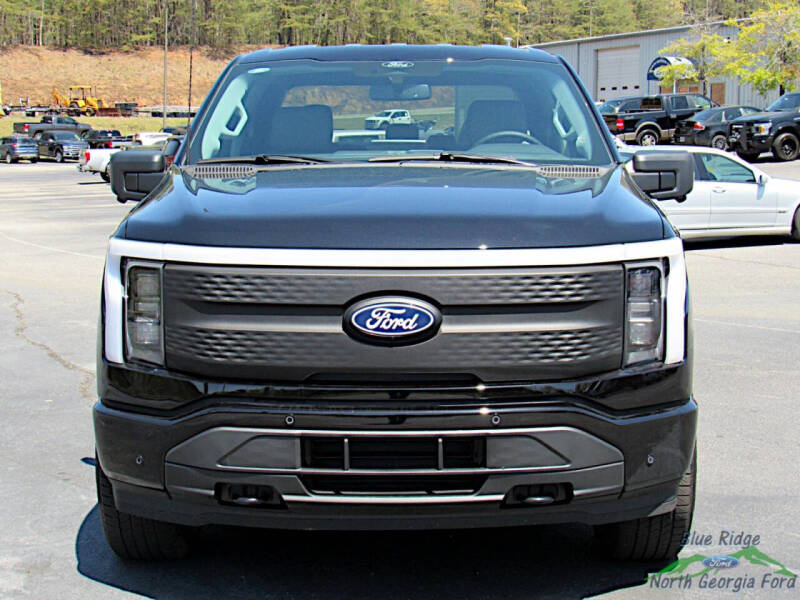 2025 Ford F-150 Lightning Flash
