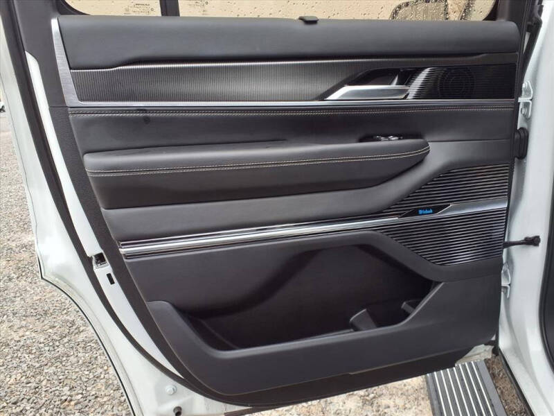 2023 Jeep Grand Wagoneer Obsidian