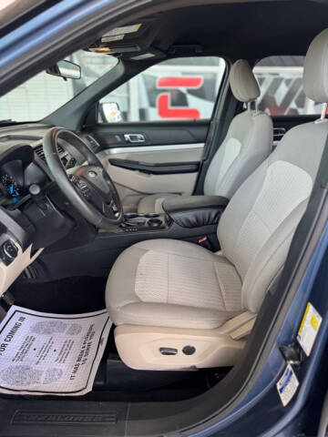 2018 Ford Explorer