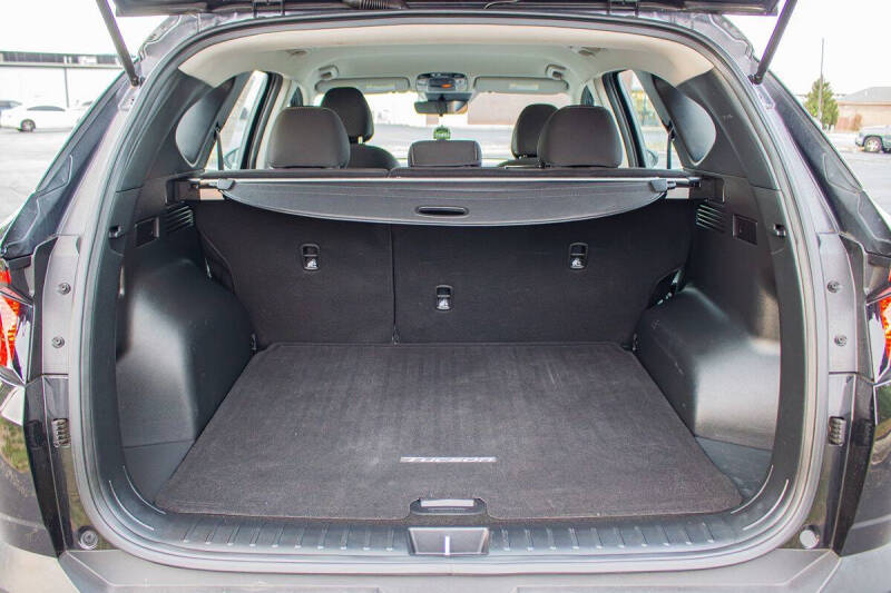 2023 Hyundai Tucson SE