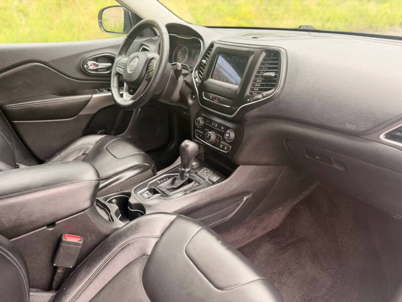 2019 Jeep Cherokee Latitude Plus