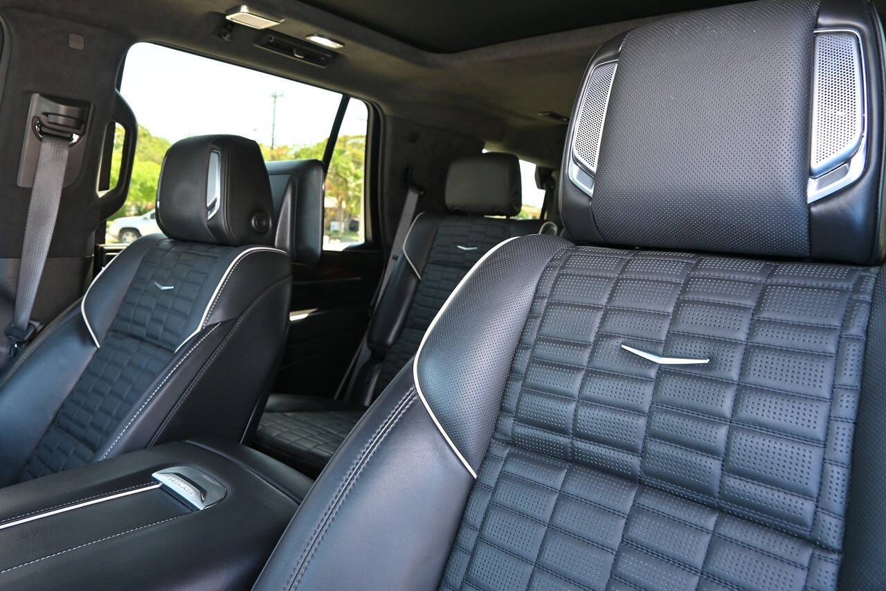 2022 Cadillac Escalade 21