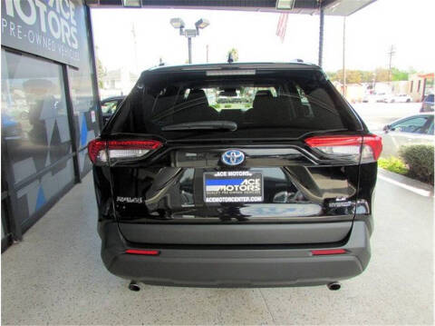 2022 Toyota RAV4 Hybrid LE