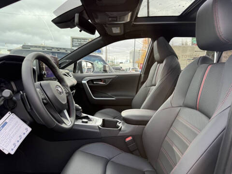 2025 Toyota RAV4 Plug-in Hybrid XSE