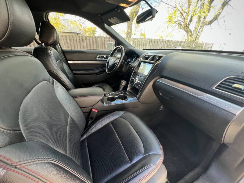 2017 Ford Explorer Sport