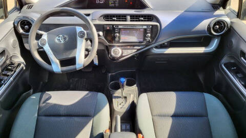 2016 Toyota Prius c Two