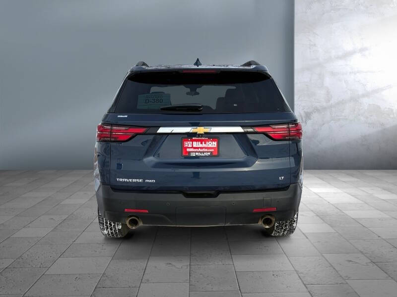 2022 Chevrolet Traverse LT Leather