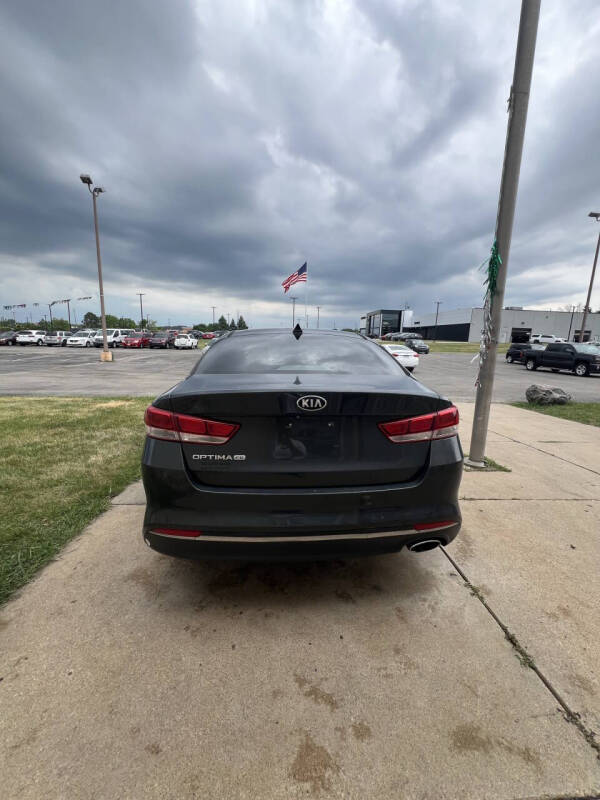 2016 Kia Optima LX