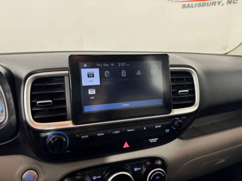 2024 Hyundai Venue SEL