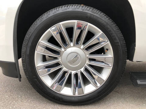 2019 Cadillac Escalade ESV Platinum