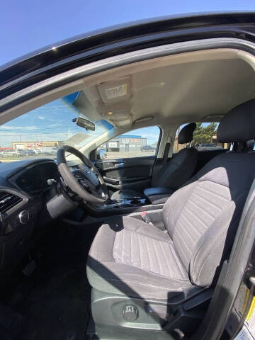 2016 Ford Edge SE