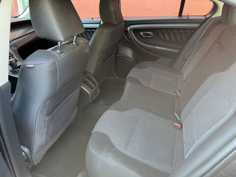 2011 Ford Taurus SEL