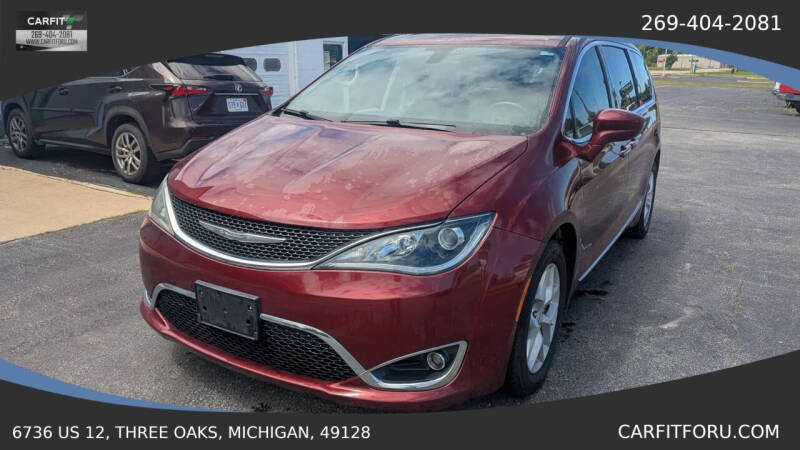 2017 Chrysler Pacifica Touring-L Plus