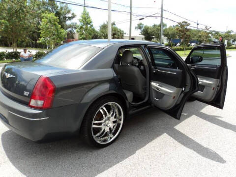 2007 Chrysler 300 for sale at No Frills Auto Sales in Largo FL