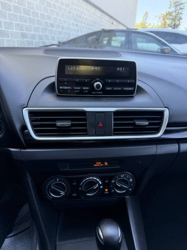 2014 Mazda MAZDA3 i Touring