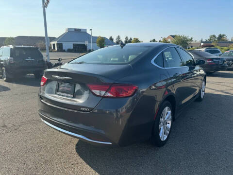 2017 Chrysler 200 Limited Platinum