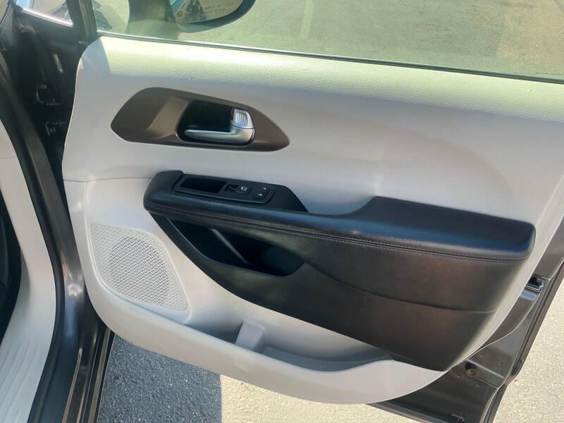 2019 Chrysler Pacifica Touring L