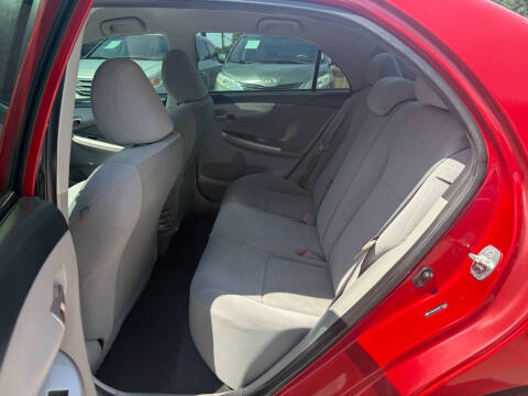 2011 Toyota Corolla LE