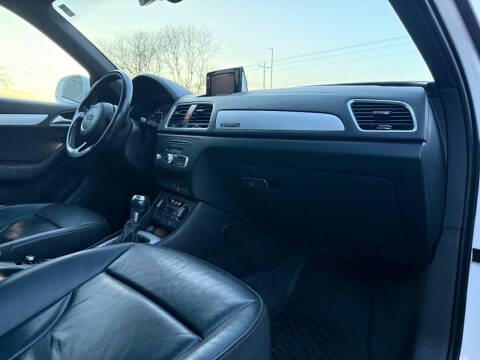 2017 Audi Q3 2.0T quattro Premium