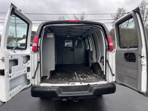 2017 GMC Savana 2500